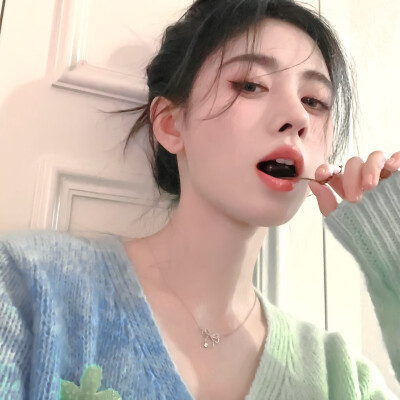 鞠婧祎图片唯美头像