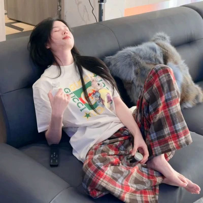 好看风格的头像女生