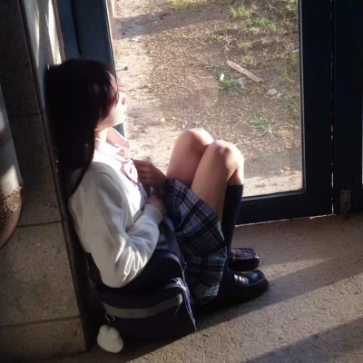 气质女生风格头像真人版