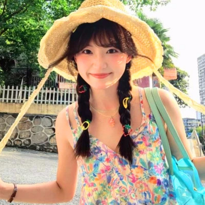 好看的夏日头像女真人