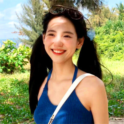 好看的夏日头像女真人