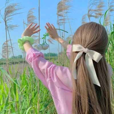小众不露脸女生背影头像