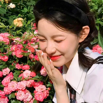小众女性头像