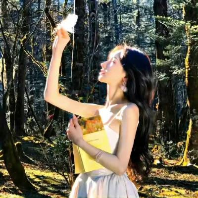 高级光感氛围感女生头像