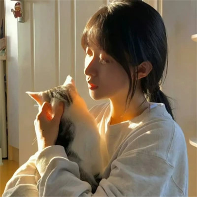 高级光感氛围感女生头像