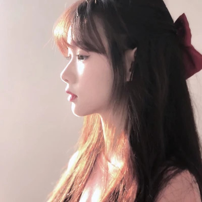 女生头像氛围感有光