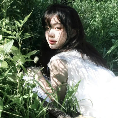 女生头像氛围感有光