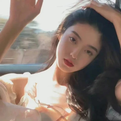 高冷抑郁女头