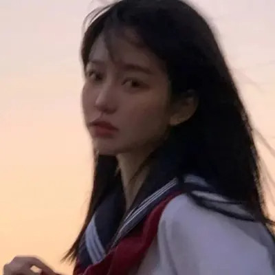高冷抑郁女头