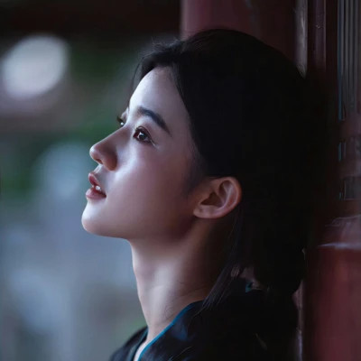 高冷抑郁女头