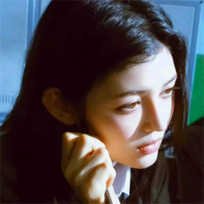 好看又冷漠的女生头像