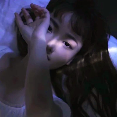 好看又冷漠的女生头像