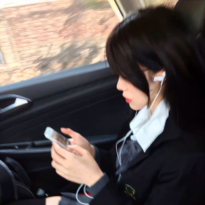 头像清冷氛围感女
