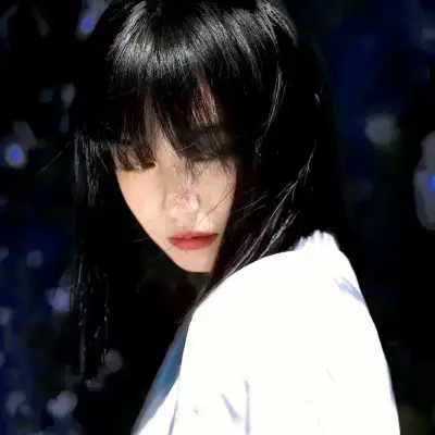 独一无二的女生高冷头像