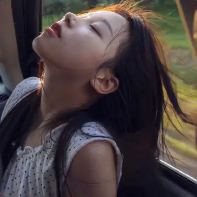 独一无二的女生高冷头像