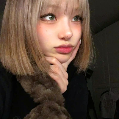 独一无二的女生高冷头像