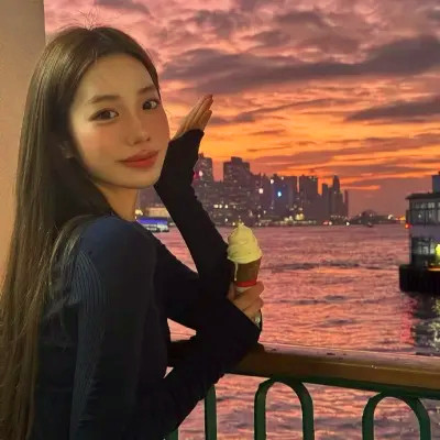2025年的头像女生