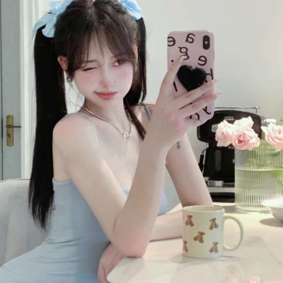 拿手机女头高清图片