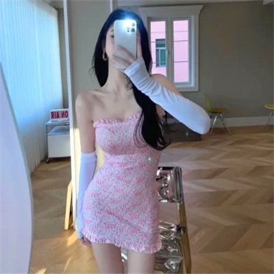 拿手机女头高清图片