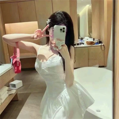 拿手机女头高清图片
