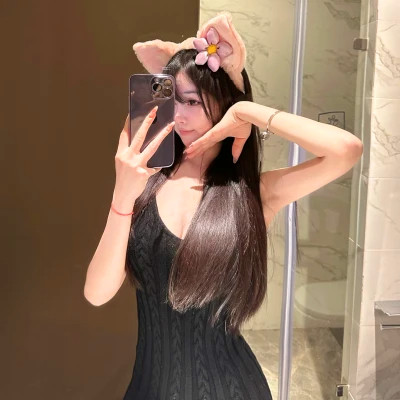 拿手机女头高清图片