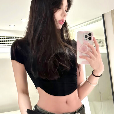 拿手机女头高清图片