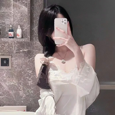 拿手机拍照女生头像