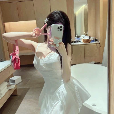 拿手机拍照女生头像