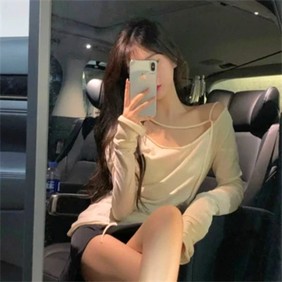 拿手机拍照女生头像