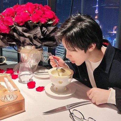 情侣cp情头一左一右图片