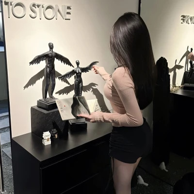 简约时尚女生头像精选