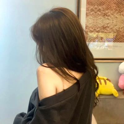 优雅美女侧脸头像