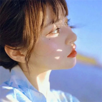 优雅美女侧脸头像