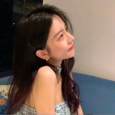 优雅美女侧脸头像