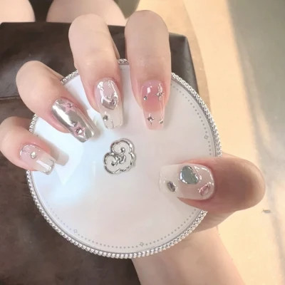 创意美甲头像
