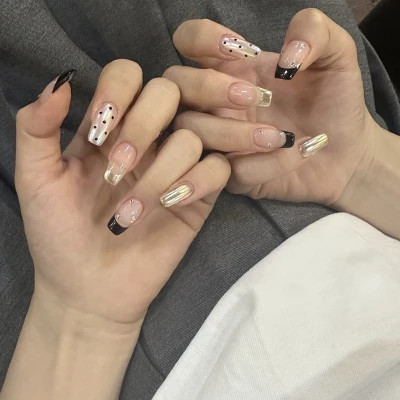 抖音最火的美甲图片头像