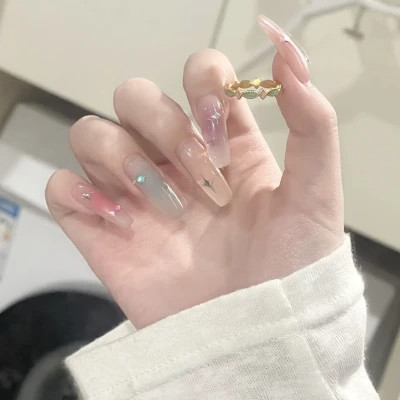 抖音最火的美甲图片头像