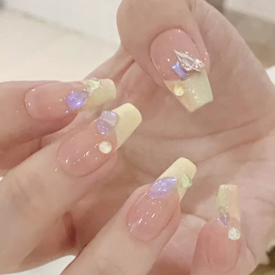 抖音最火的美甲图片头像