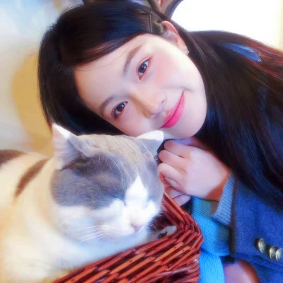 甜甜的软妹女生头像