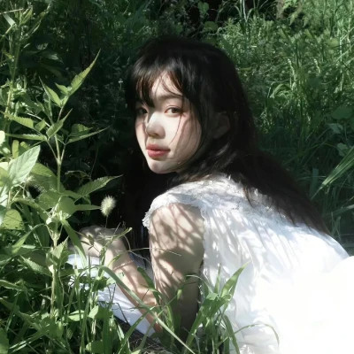 春日氛围感女生头像
