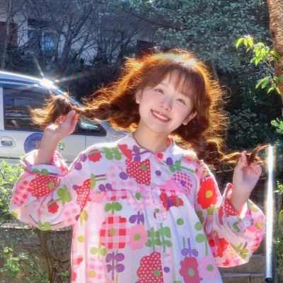 清纯可爱女生头像高清无水印