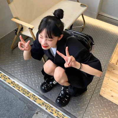 qq头像可爱女生