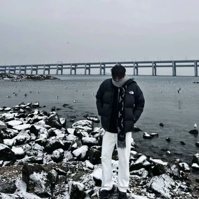 男生微信头像2025年流行趋势