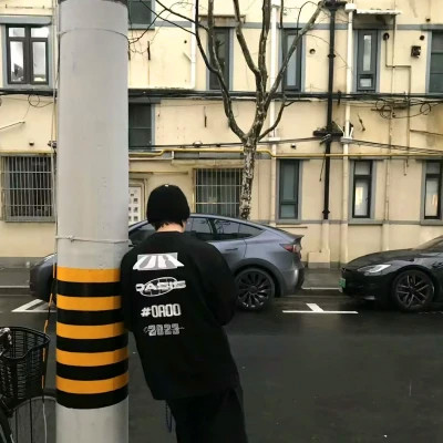 2025年最火微信男生头像
