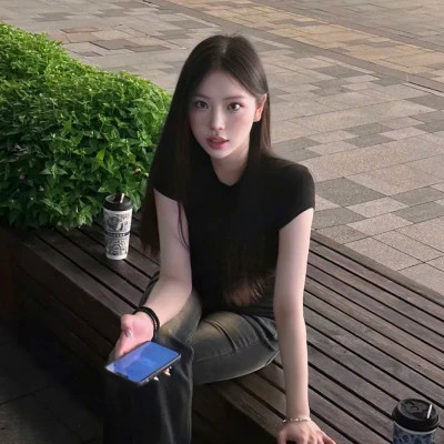 很少见又很好看的女生头像