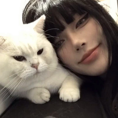 稀有且令人心动的女生头像