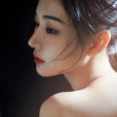 稀有且令人心动的女生头像