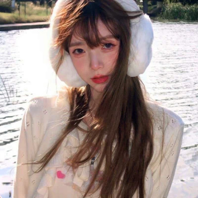 有个性的漂亮美女头像