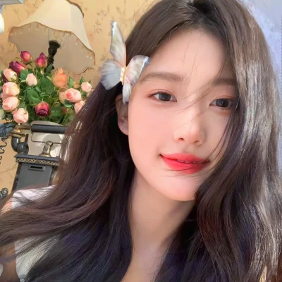 比较潮的头像女
