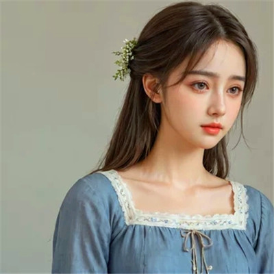 流行2025年女性头像图片